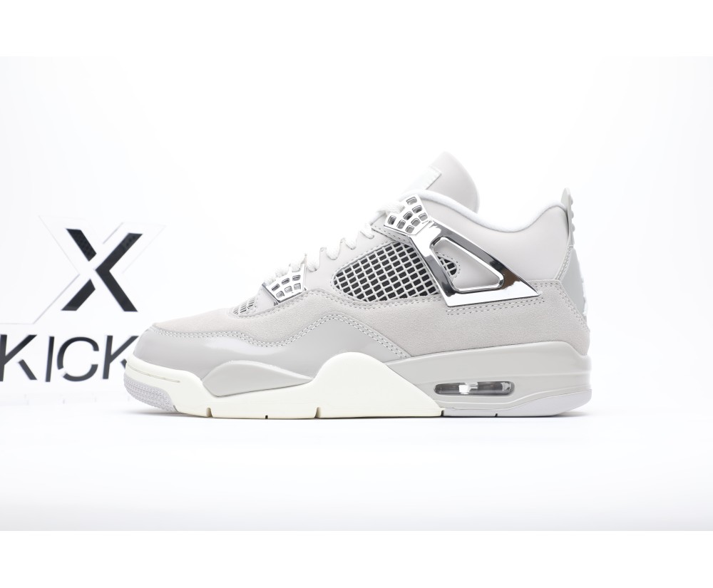 Jordan 4 Retro Frozen Moments
