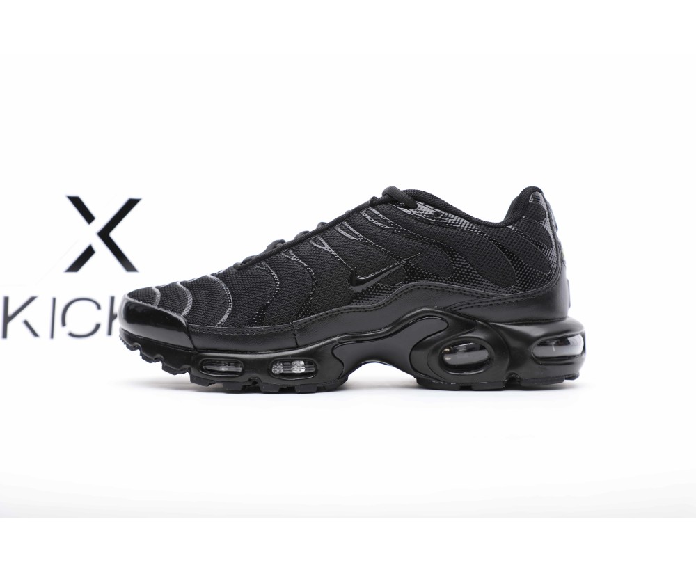 Nike Air Max Plus Triple Black