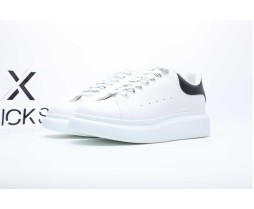 Alexander McQueen Oversized White Black