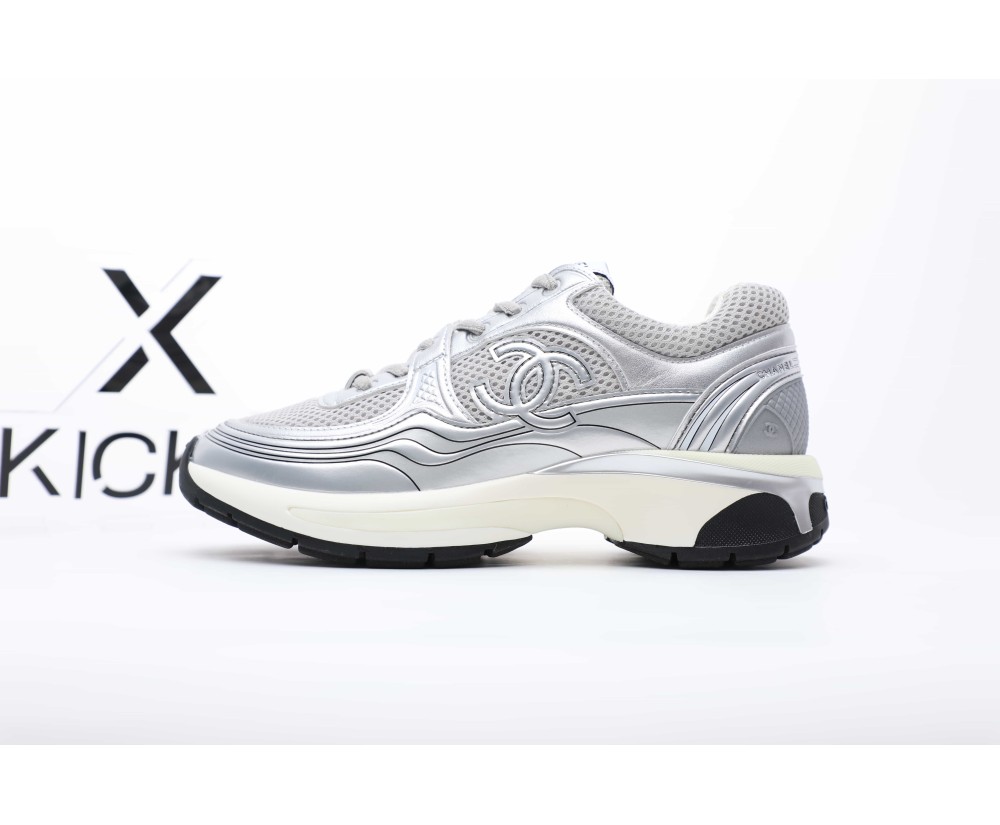 Chanel Sneakers CC Runner Gray