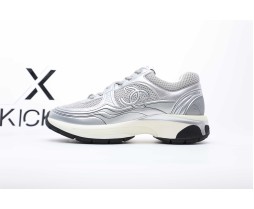 Chanel Sneakers CC Runner Gray