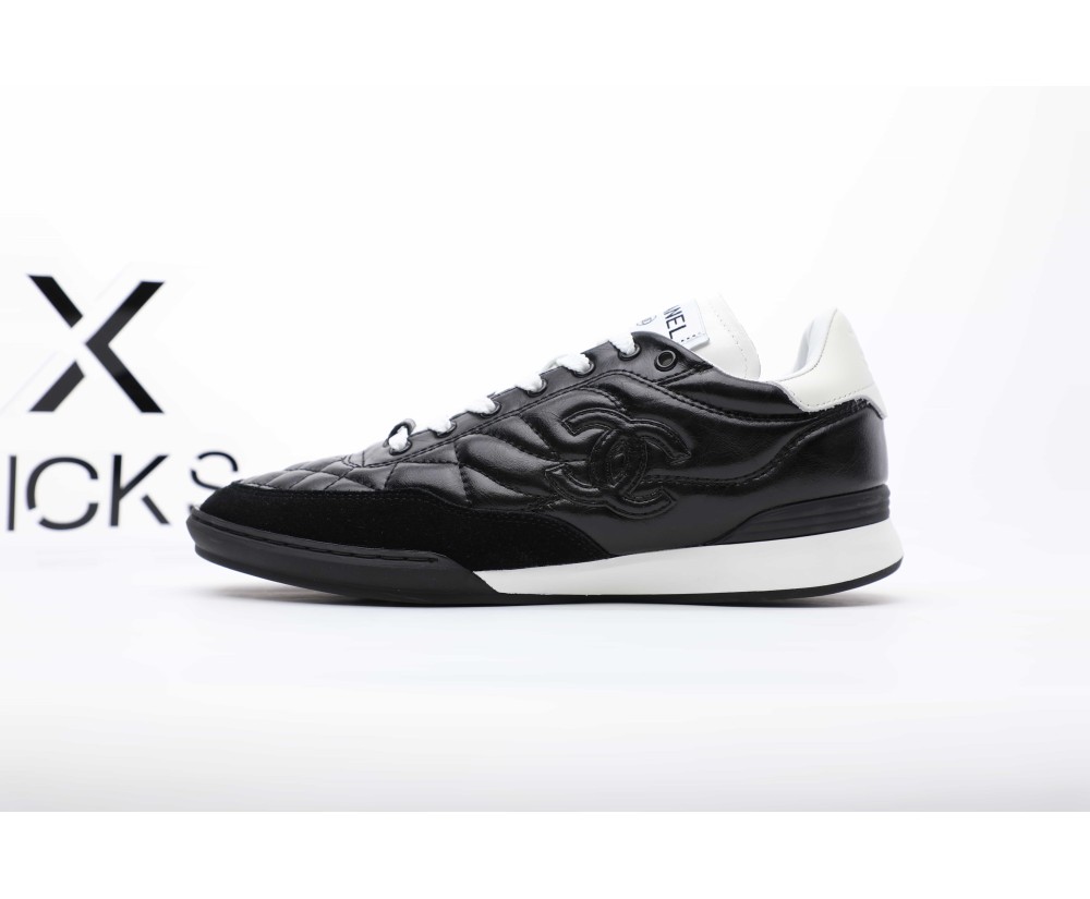 Chanel 25S Black