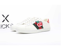 Gucci Ace GG Apple