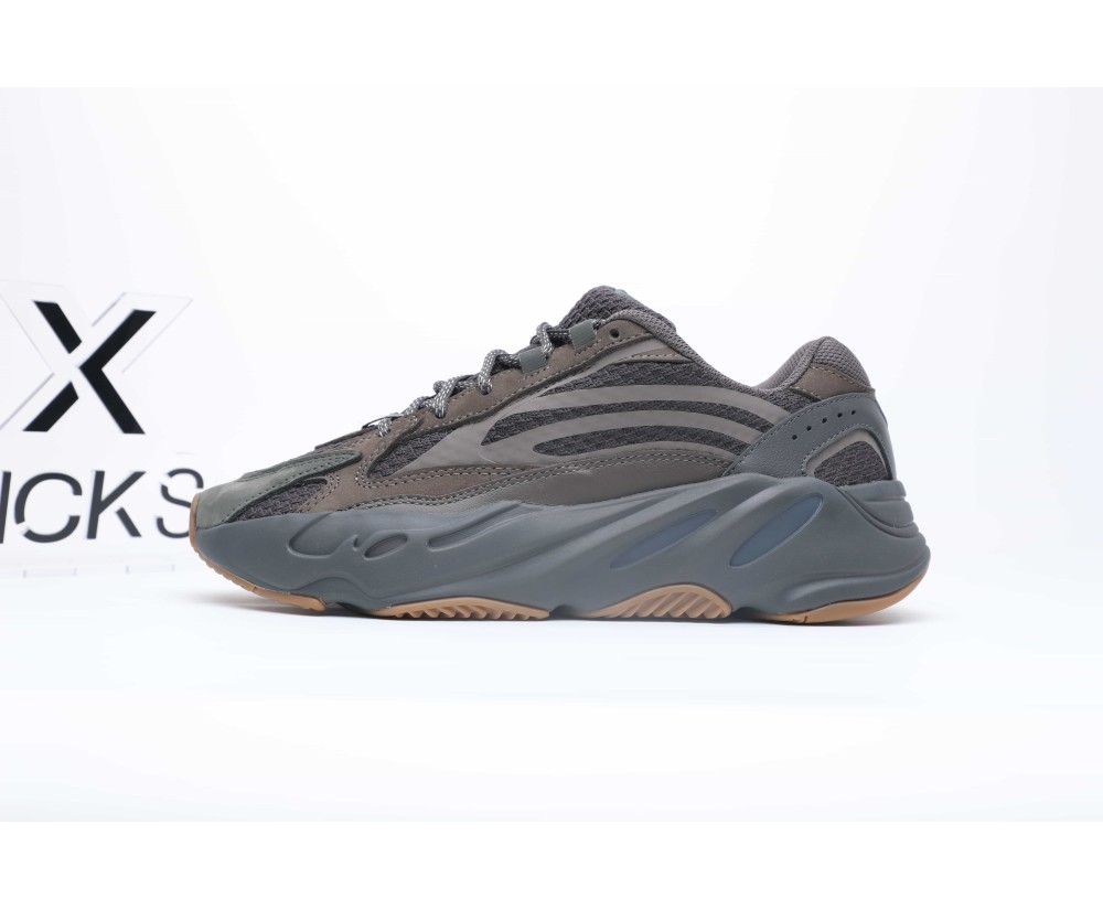 adidas Yeezy Boost 700 V2 Mauve