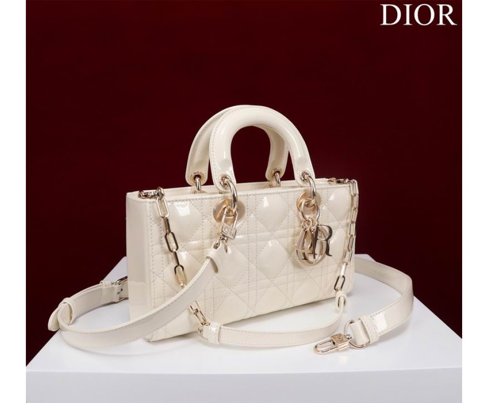 Dior M0540 Series (2) Price see the size Chart