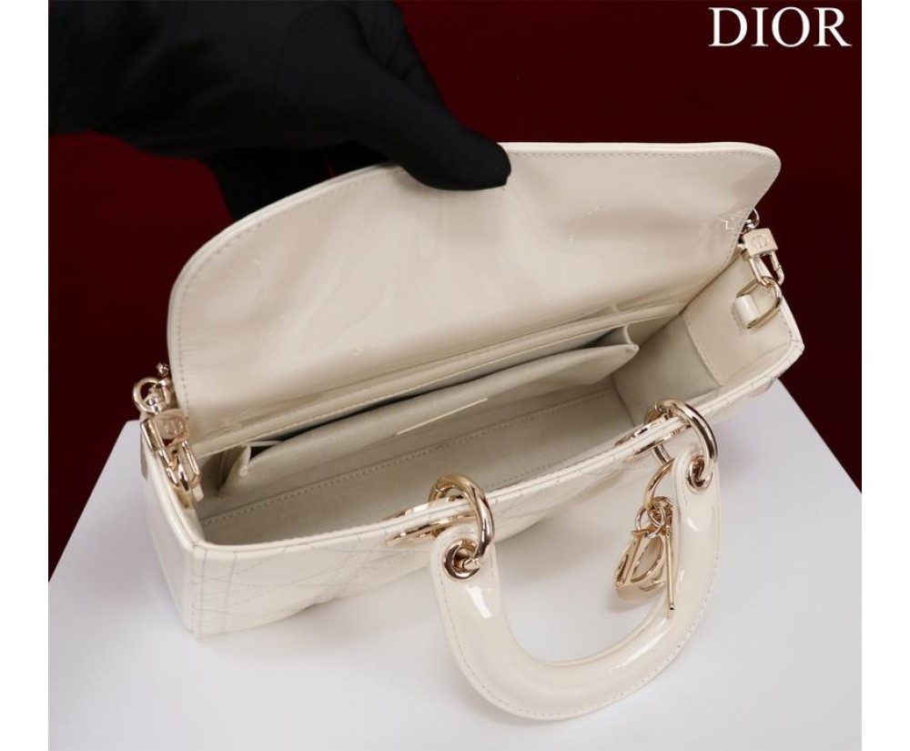 Dior M0540 Series (2) Price see the size Chart