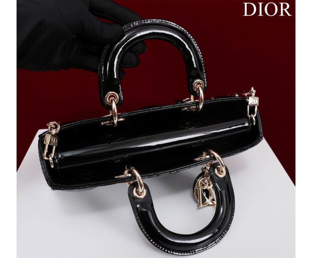 Dior M0540 Series (3) Price See The Size Chart