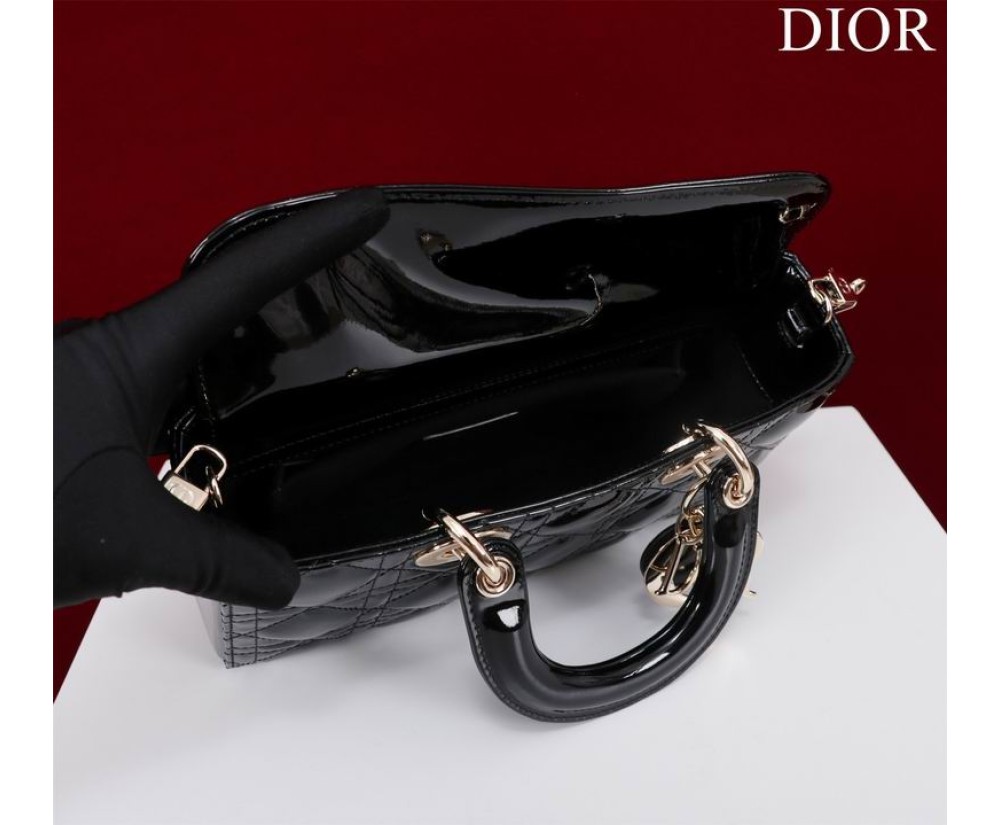 Dior M0540 Series (3) Price See The Size Chart