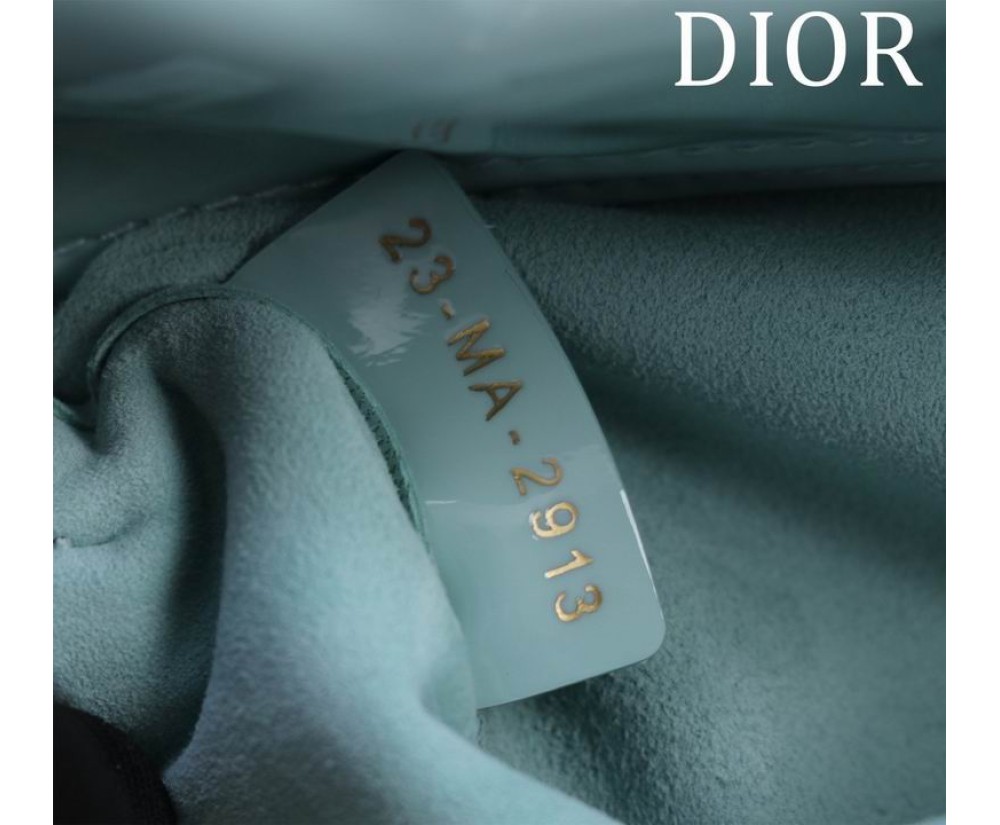 Dior M0540 Series (4) Price See The Size Chart