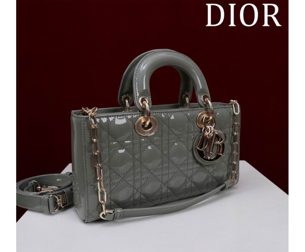 Dior M0540 Series (5) Price See The Size Chart