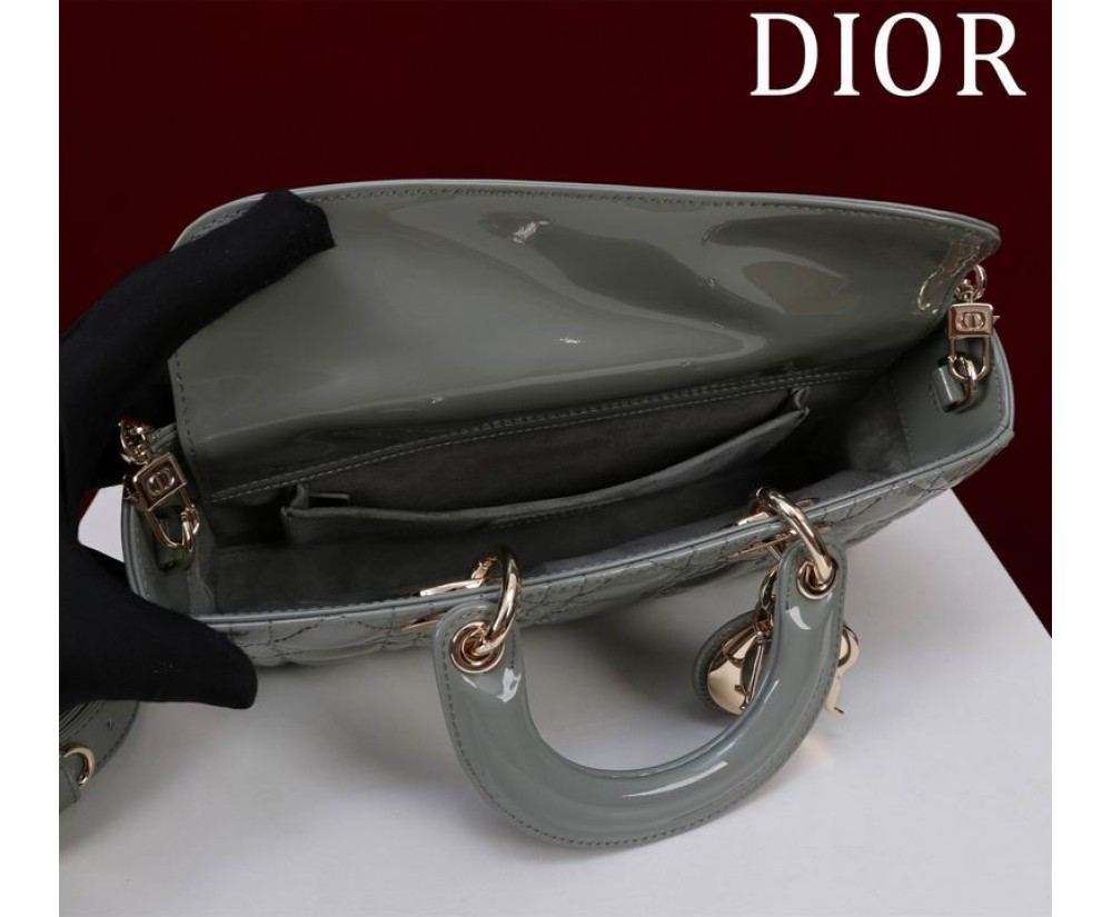 Dior M0540 Series (5) Price See The Size Chart