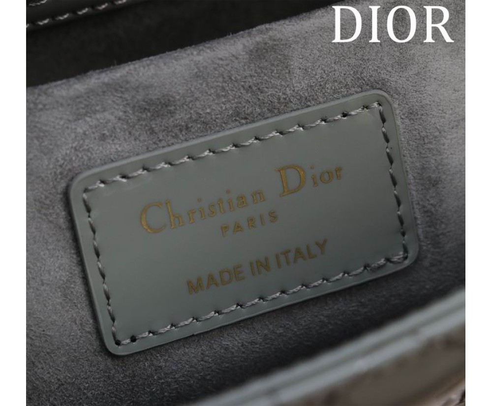 Dior M0540 Series (5) Price See The Size Chart