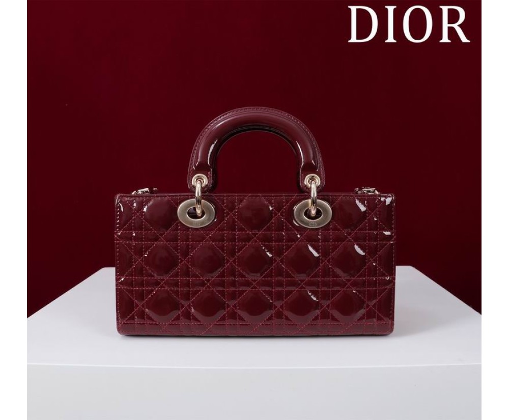 Dior M0540 Series (7) Price See The Size Chart