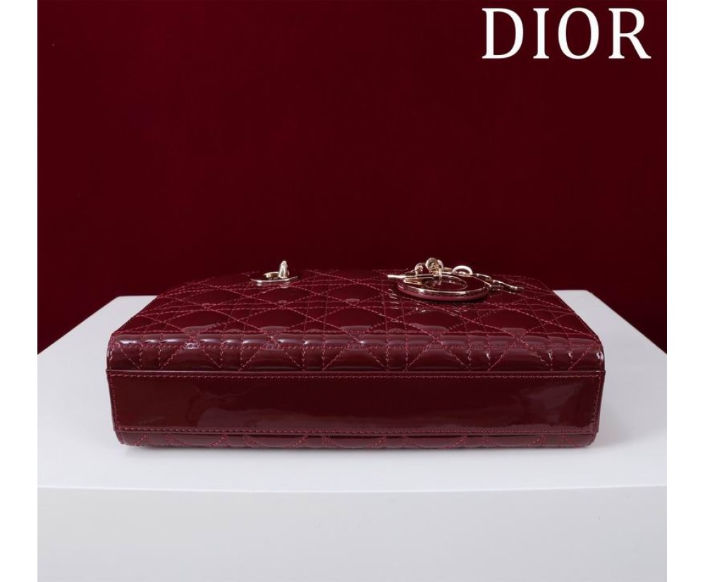Dior M0540 Series (7) Price See The Size Chart