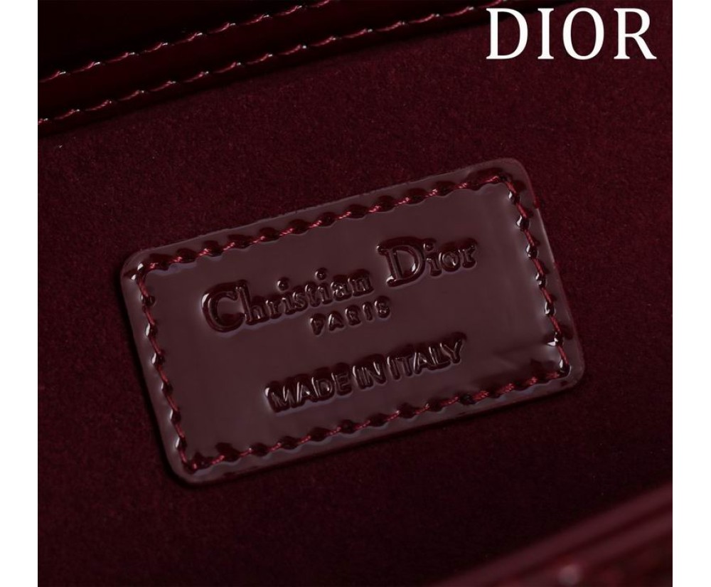 Dior M0540 Series (7) Price See The Size Chart