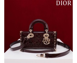 Dior M0541 Bags series (3) The prices are in the Size Chart