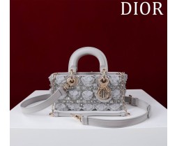 Dior M0541821 Bags (1)