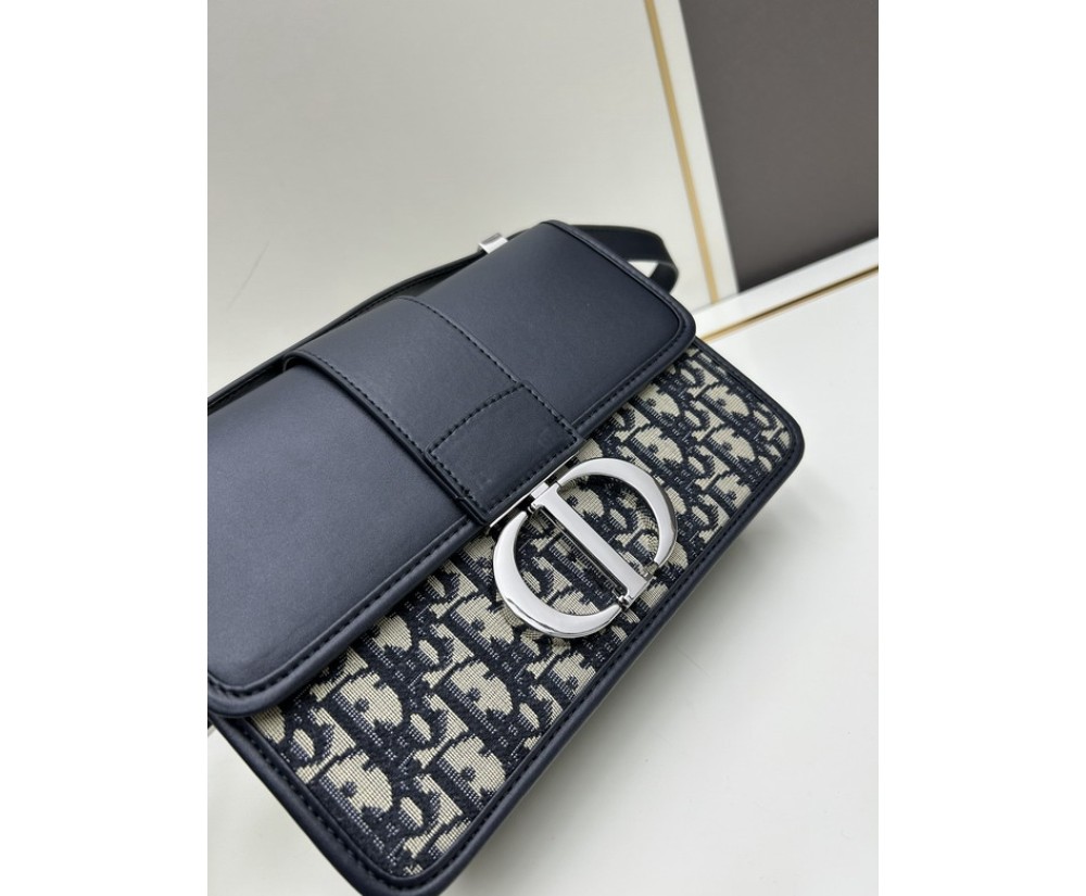 Dior Montaigne 0251 bag