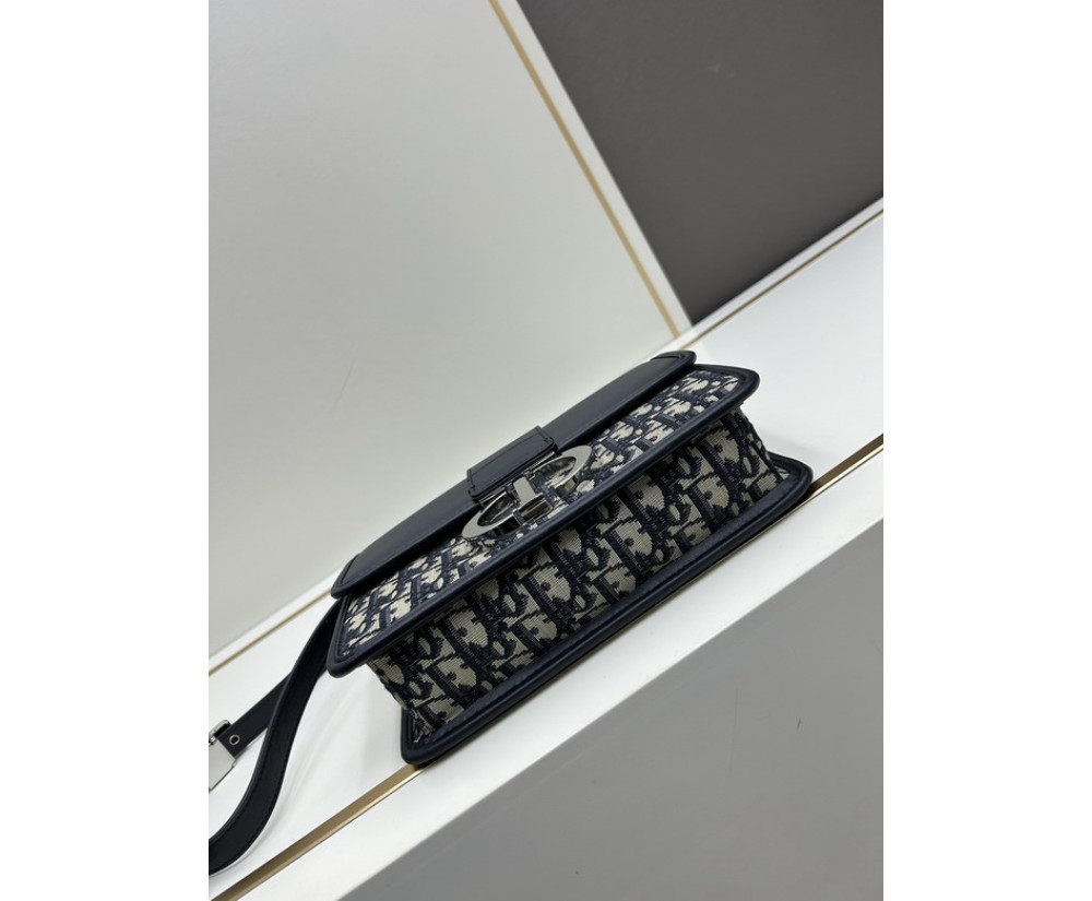 Dior Montaigne 0251 bag