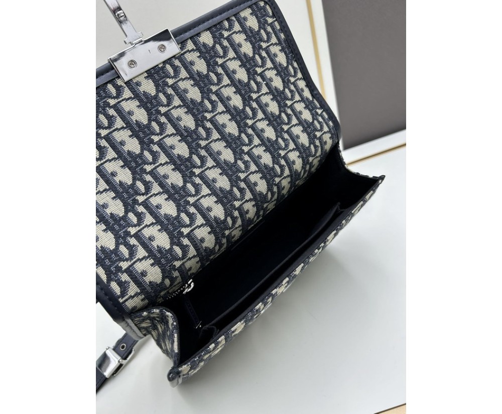 Dior Montaigne 0251 bag