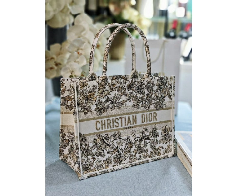 Dior 8001 Series