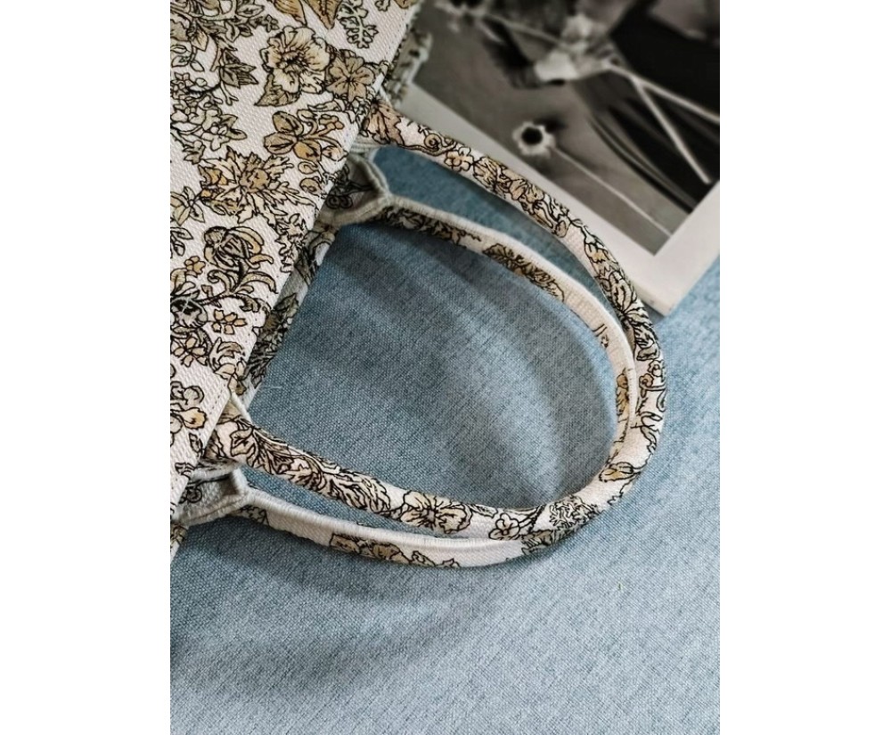 Dior 8001 Series