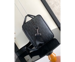 24 Dior Lingot Travel Bags 1ADDU115